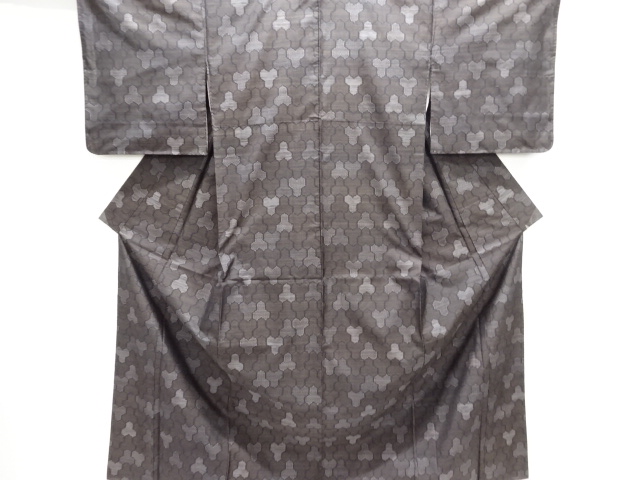 未使用品　毘沙門亀甲模様織出し本場泥大島紬着物